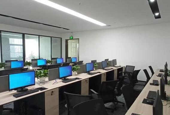 如何轻松租用云服务器电脑插图