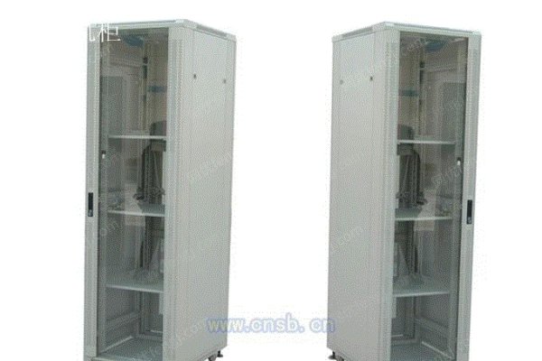 服务器机柜批量采购，优势与选择策略-方知甜