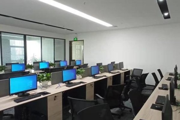 如何轻松租用云服务器电脑-方知甜