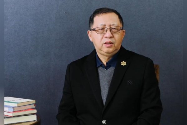 网络空间研究院副院长的工作强度与荣誉压力并存，方滨兴教授的人生轨迹值得借鉴。-方知甜