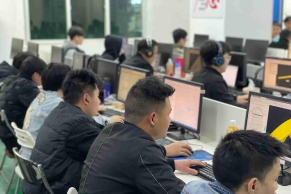 探索PHP编程培训班，提升技能，开启职业新篇章-方知甜