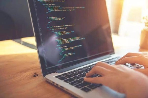 Java单例模式代码详解-方知甜