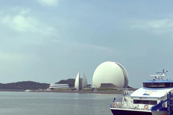 香洲港微信公众号，便捷服务与智慧港口的桥梁-方知甜