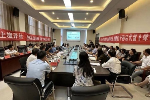 信阳互联网公司的蓬勃发展-方知甜