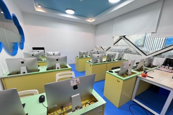 烟台编程培训机构，培养新时代技术人才的摇篮-方知甜