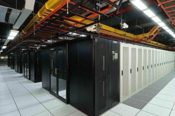 一体化机房，构建高效、智能的现代数据中心-方知甜