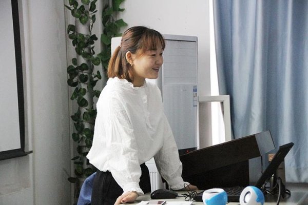 运营专业涵盖网络营销、新媒体与商业管理知识,学习电商运营需关注电子商务及相关商务管理专业课程-方知甜
