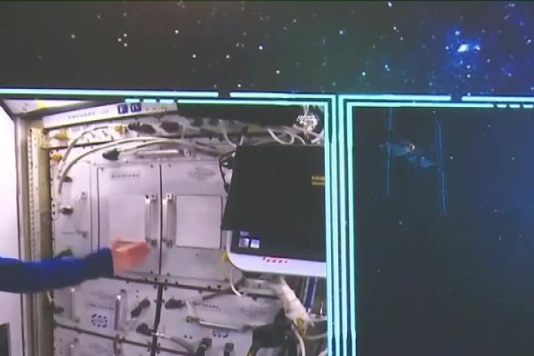 中央广播电视总台直播天宫课堂3，探索宇宙奥秘的盛宴-方知甜