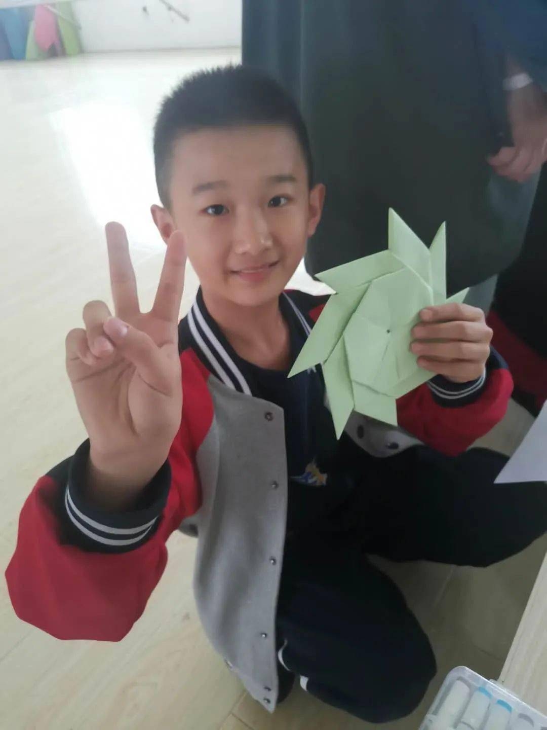 重塑男性符号，打破刻板印象，拥抱多元性别表达插图