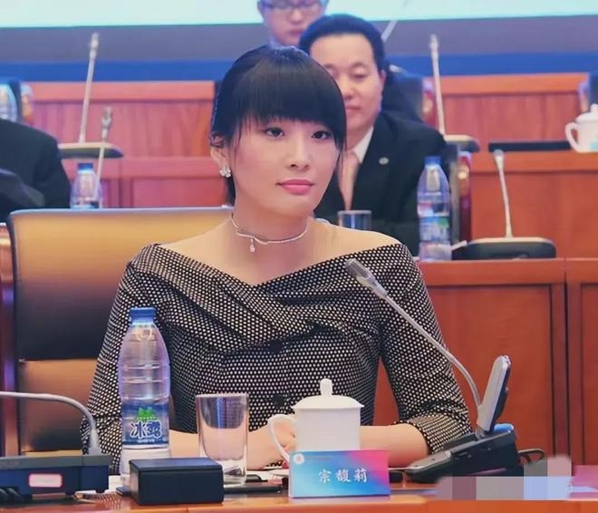 富二代征婚背后的真相，宗馥莉的成长与父亲担忧插图