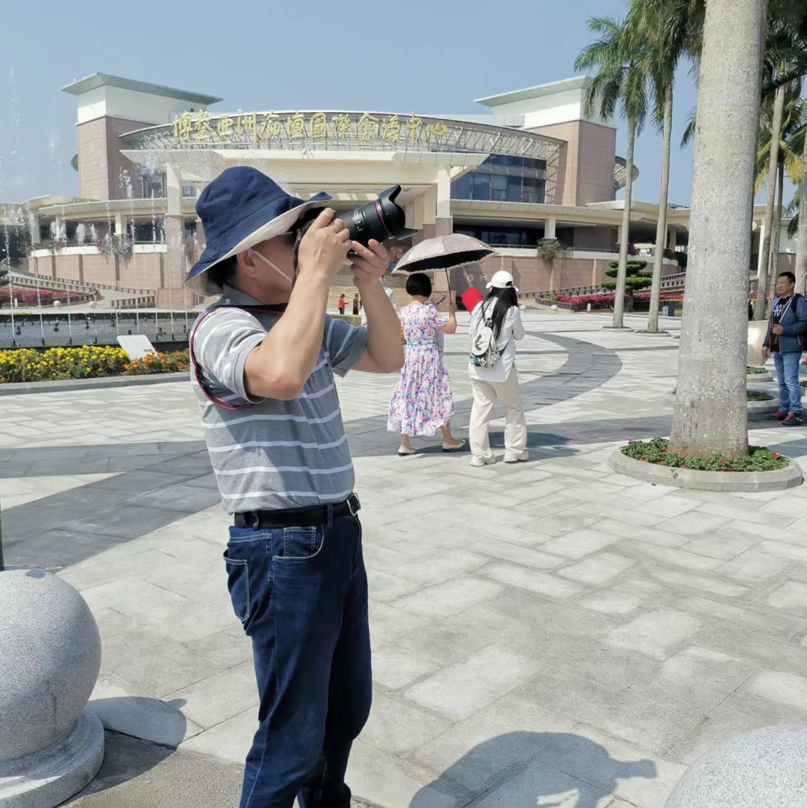 海南同志聊天室，一个温暖而包容的数字港湾插图