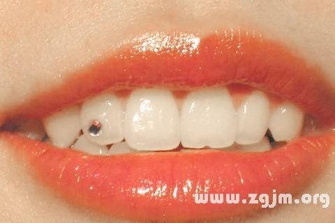 梦回牙落，解析梦见牙掉了的深层含义插图