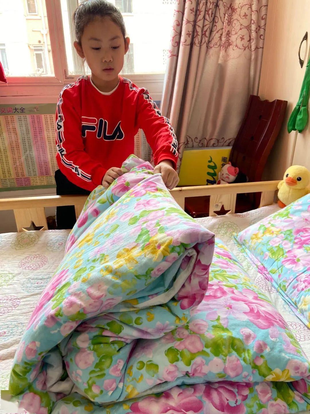 梦见穿棉袄，寓意成功、幸福与挑战应对的梦境解析插图