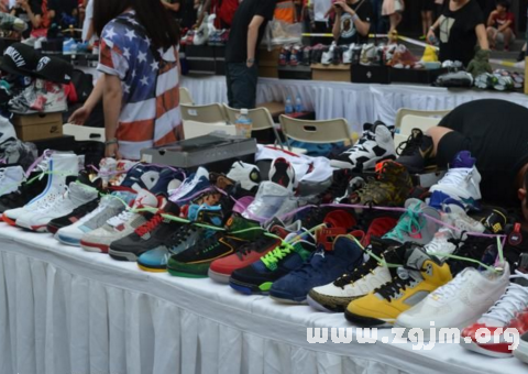 梦见合脚鞋子有何暗示？插图