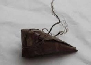 梦见冥币，预示财运损失与内心不安的预兆插图