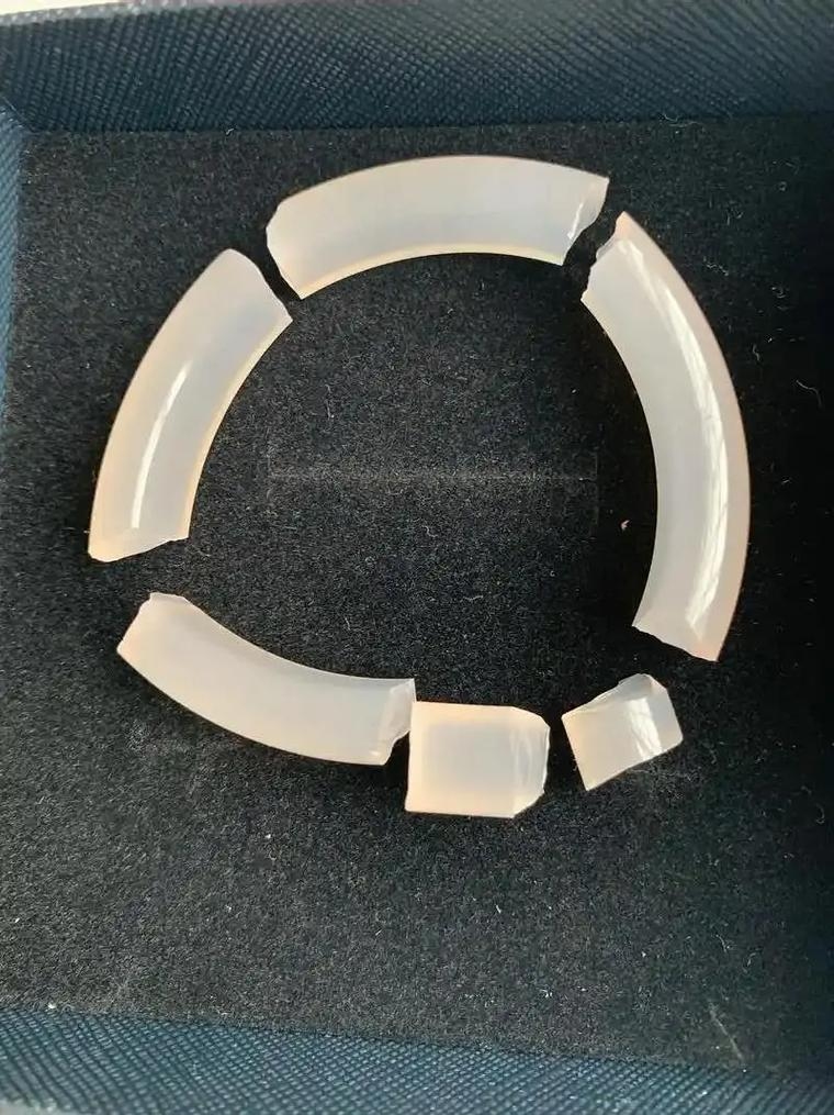 梦玉镯碎破求财与情理插图