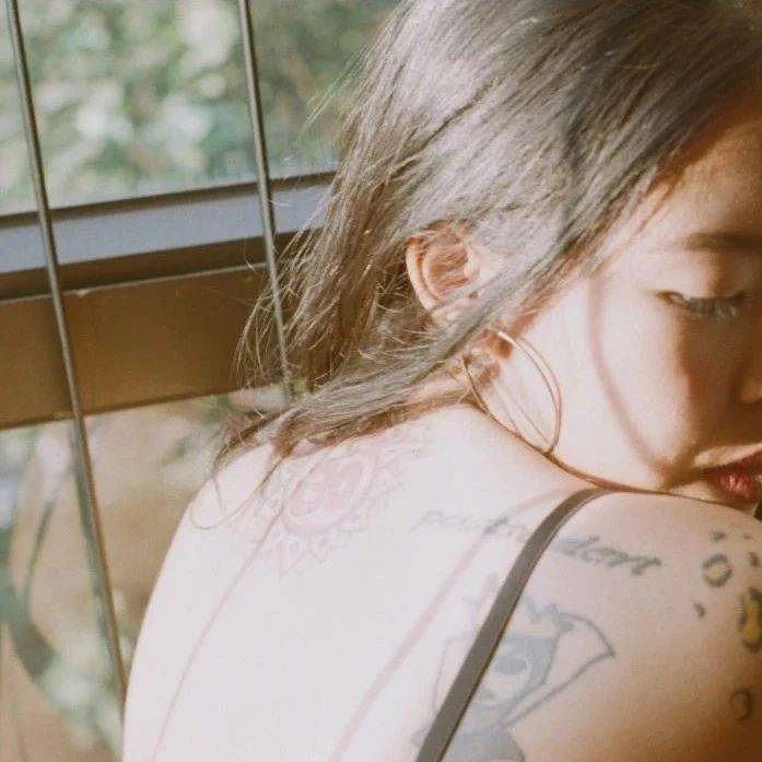 情女名字，一抹柔情，一缕诗意插图