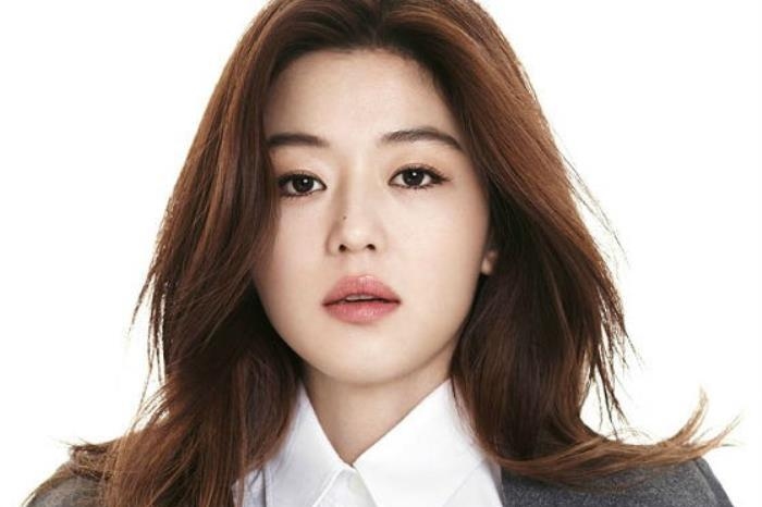 天蝎座女生的独特魅力，如星辰般闪耀光芒插图