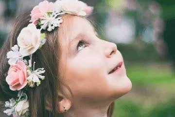 甜美女孩名，菀怡、念芙，好听又寓意美好插图