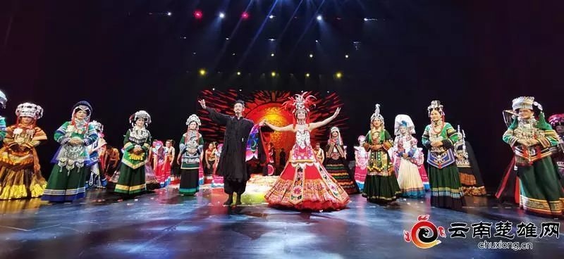 彝族打歌，传统与现代交织的舞蹈盛宴插图