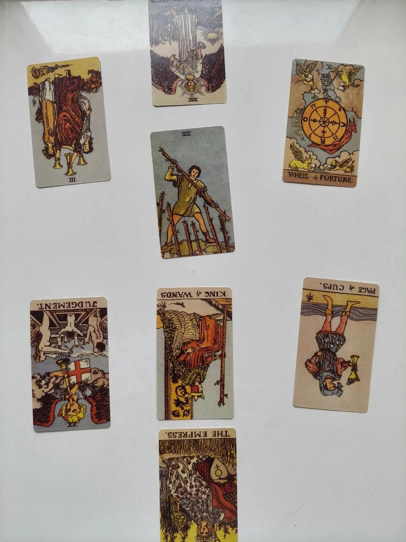 探索内心奥秘，塔罗测试之旅插图