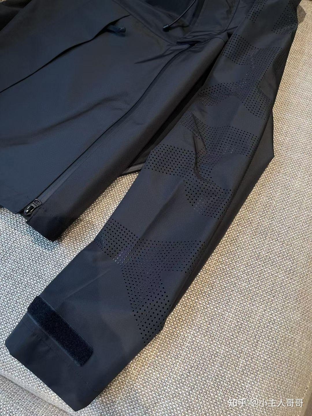 斯邦廷冲锋衣，品质卓越，户外首选插图