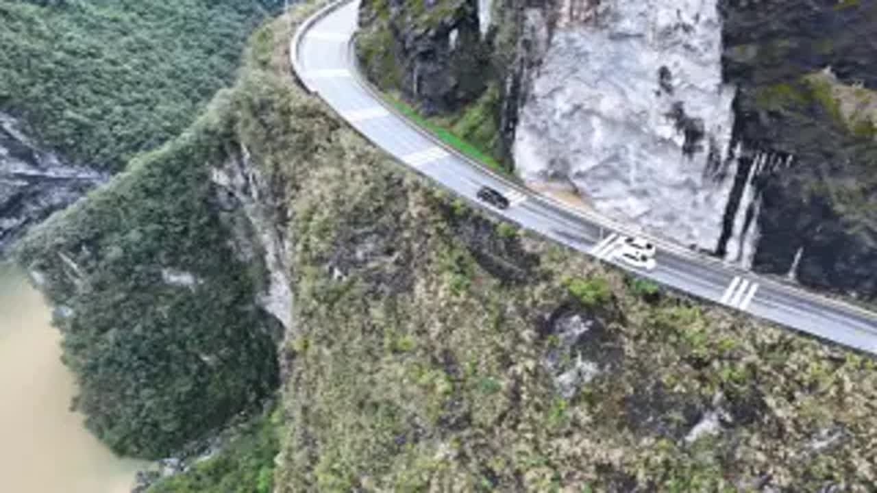 鹤壁探古寻味，锡崖沟挂壁公路，自驾游的绝美停靠站插图