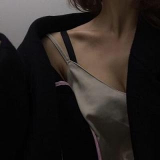 探索性感QQ网名背后的文化现象与个性表达插图