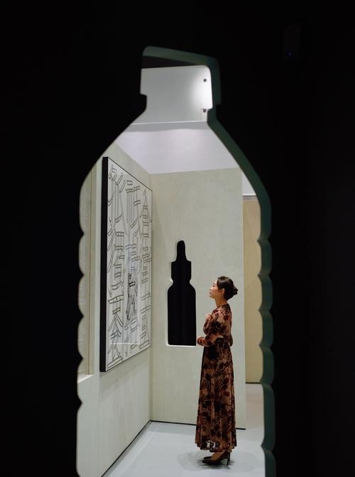 探索Luluhei，一位数字时代艺术家的独特视角插图