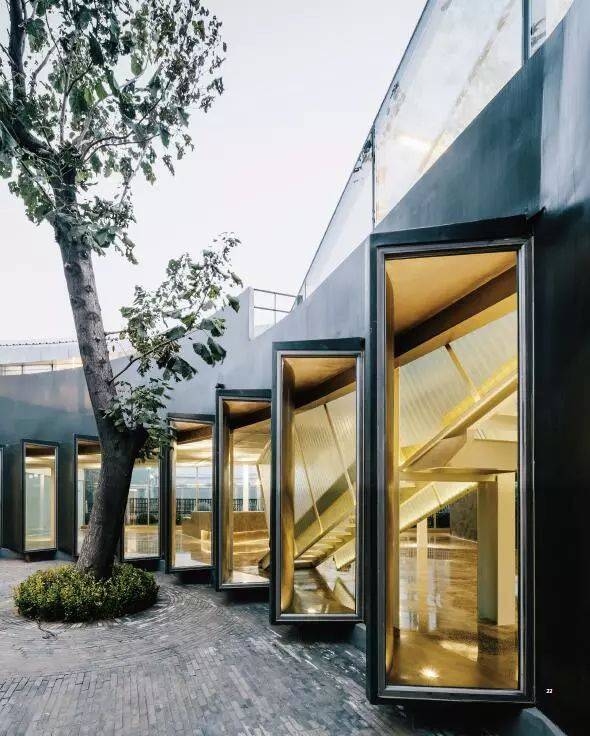 探索Nongli的奥秘，从乡村到数字世界的桥梁插图