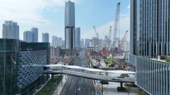 探索亚洲交友中心首页，连接心与心的桥梁插图