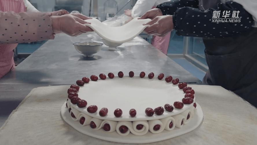 腊月二十八，发面蒸糕贴花花插图