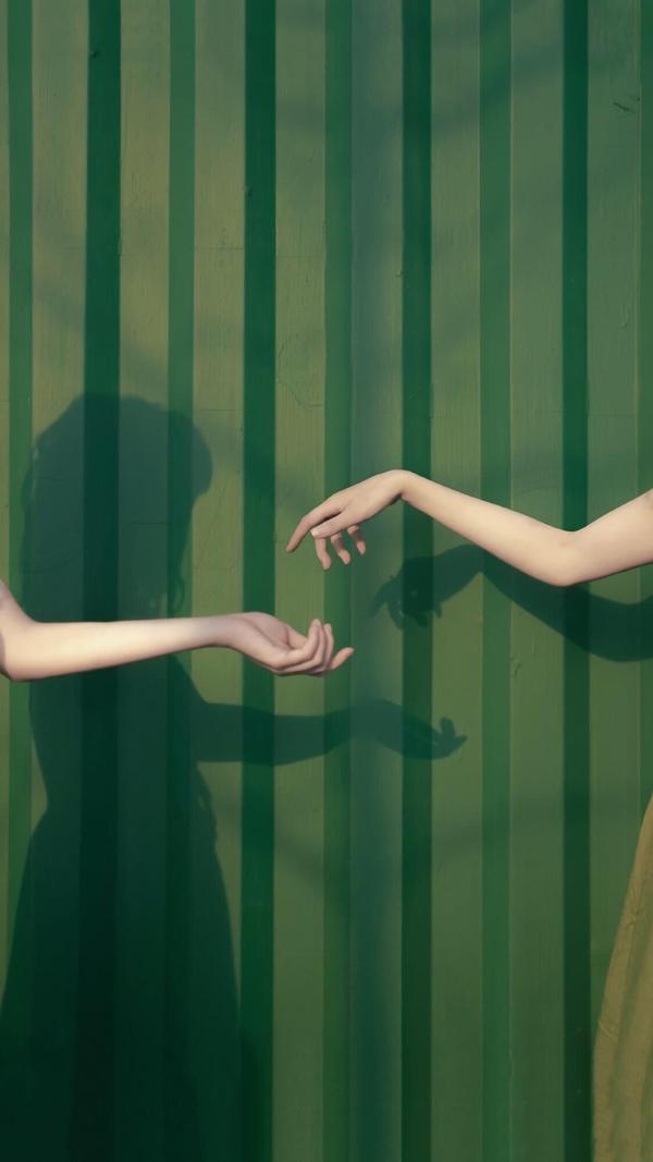 跨越国界的友谊，国际交友的新篇章插图