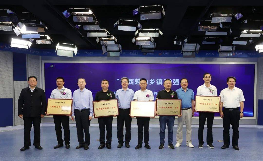 姓张的男孩名字解析,探索男孩姓名背后的独特魅力插图 姓张的男孩名字解析,探索男孩姓名背后的独特魅力插图