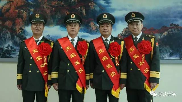 一梦入兵营，军旅传奇中的岁月洗礼插图