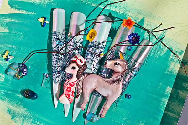 指间风情，美甲艺术绽放浪漫插图