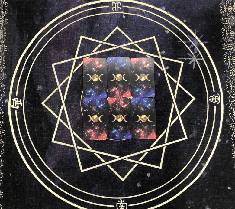 占卜配对，探索古老智慧与现代情感的神秘交汇插图