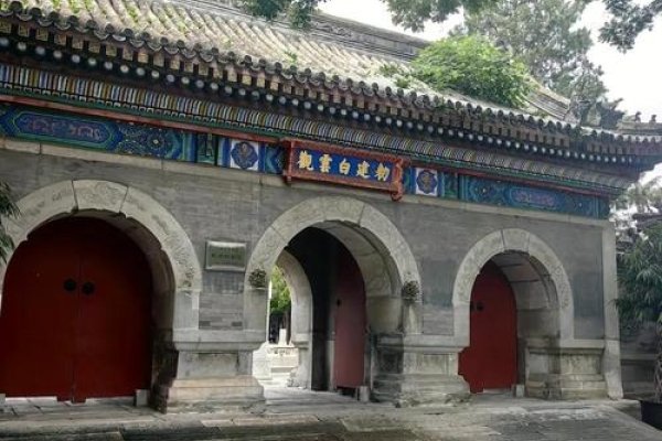 北京算命胜地，雍和宫、白云观与易路大诚-方知甜