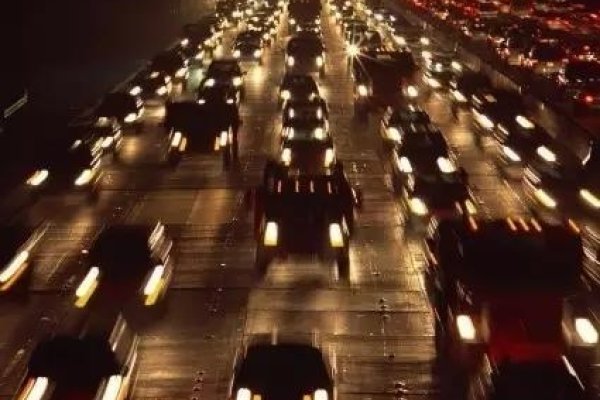 车水马龙，生肖中的繁华景象-方知甜