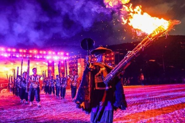 火把节，彝族文化的璀璨篇章-方知甜