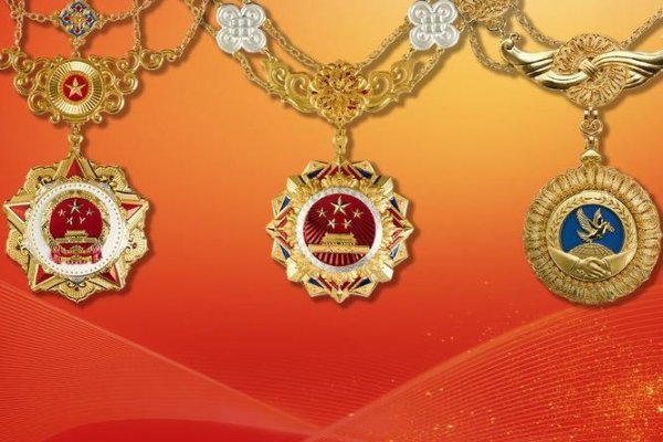 精选高雅军团名，打造独特团队标识，彰显品味与实力。-方知甜