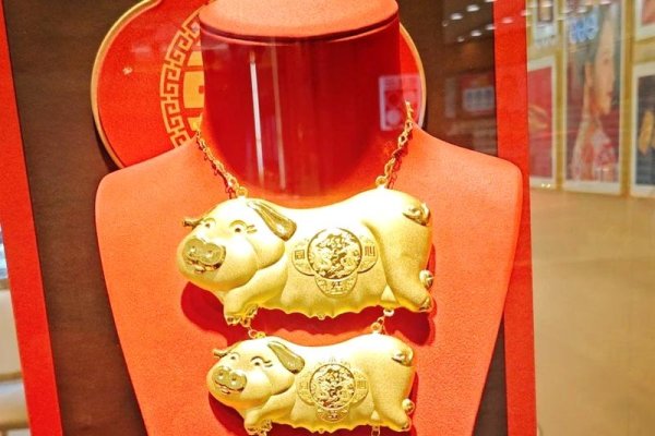 金猪宝宝，幸运与繁荣的象征-方知甜