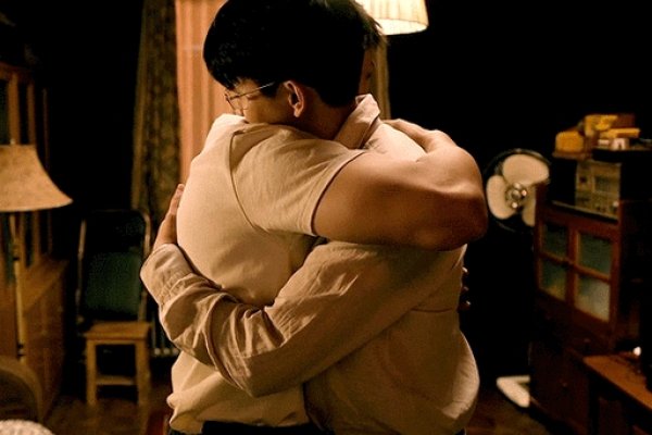 老公的兄弟欲入我怀抱，一场亲密关系的悄然邂逅-方知甜