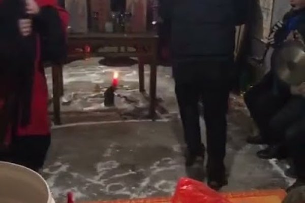 老人离世首年春节，传统禁忌与现代处理方式-方知甜