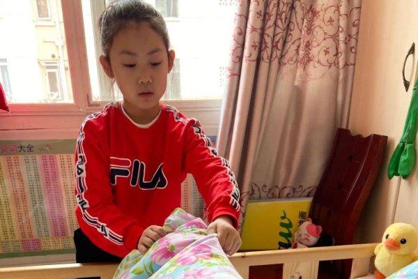 梦见穿棉袄，寓意成功、幸福与挑战应对的梦境解析-方知甜