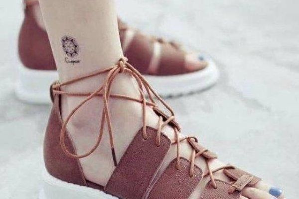梦见买鞋，预示好运降临，不同身份寓意各异-方知甜