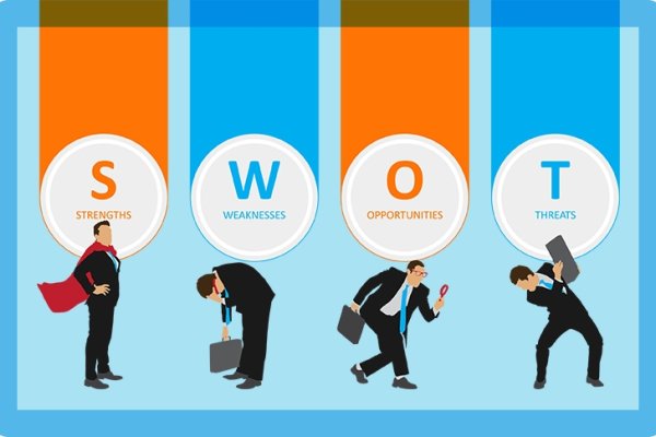 梦见秃发，预示挑战与机遇并存，需关注自我形象及心理健康。-方知甜