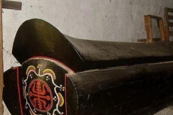 梦见棺材与死人解析-方知甜