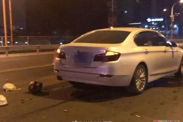 梦碎前车泪，现实撞上时空，深夜做梦开车撞死人的惨状，人间真实吓哭-方知甜