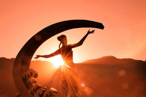 女娲成圣日与多种文化信仰交汇于三月十八-方知甜